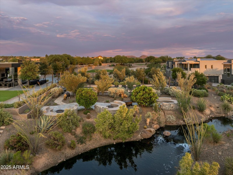 outdoor area at 7 clubhouse