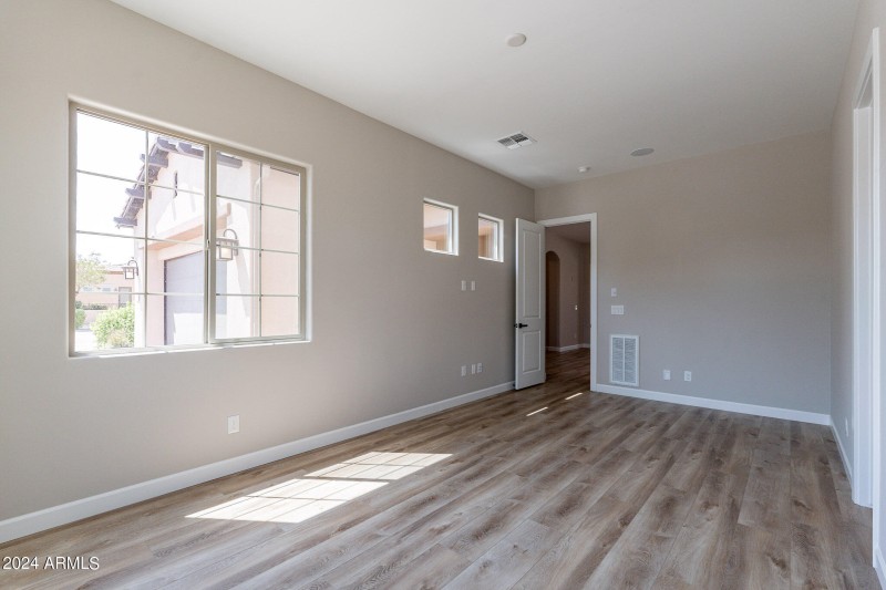 7-web-or-mls-Peach-7