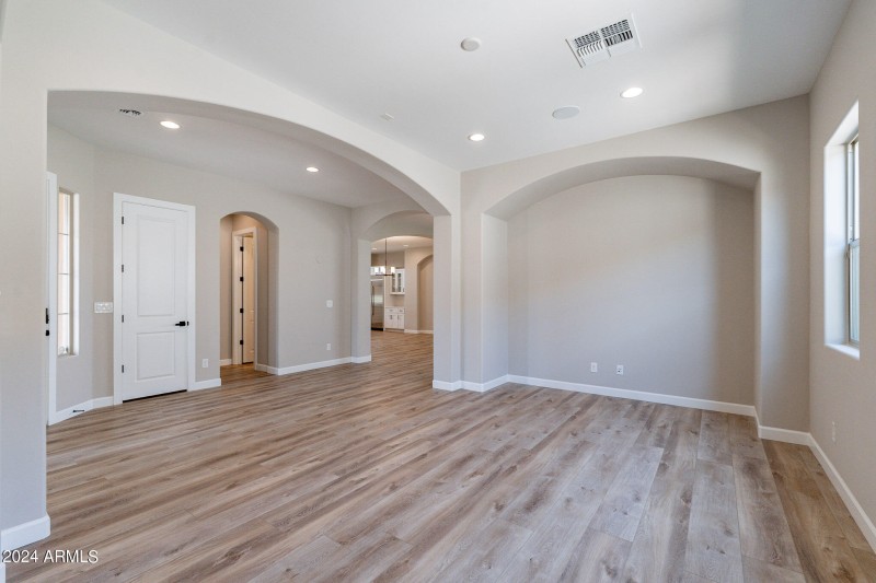 11-web-or-mls-Peach-11