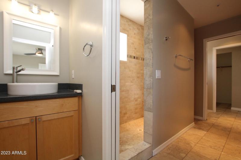 f7e17731-7d2a-46cd-babf-7d5713a4d536