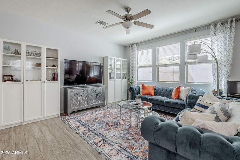 33-web-or-mls-Betty-10