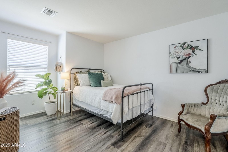 48-web-or-mls-Betty-25