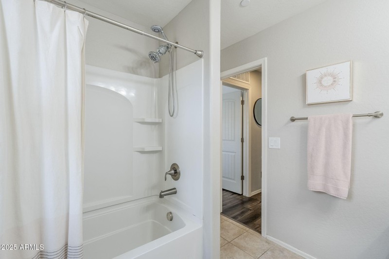 55-web-or-mls-Betty-32