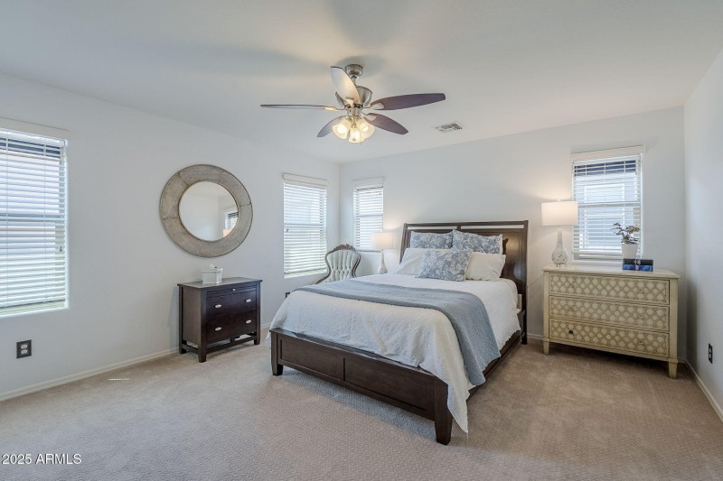 59-web-or-mls-Betty-36