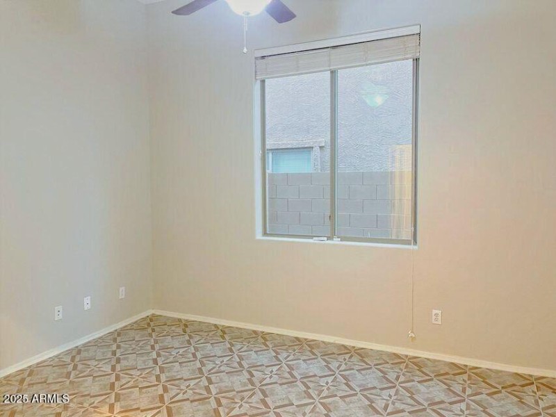 20211122213749215554000000-o