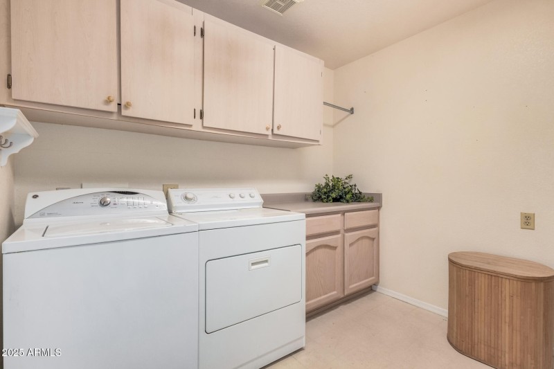25 Laundry Room