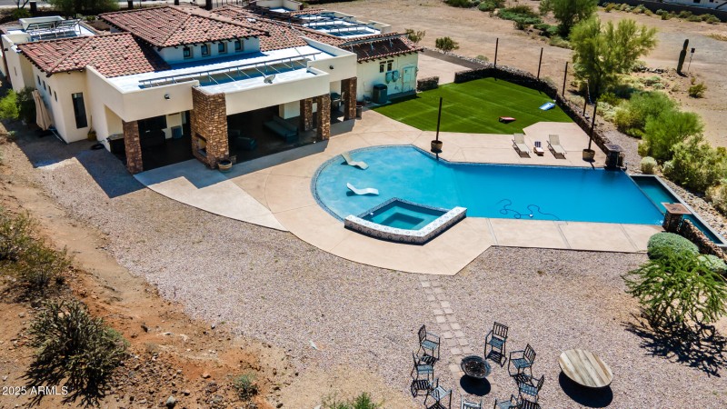 0010-60 - Happy Valley 9134 Drone