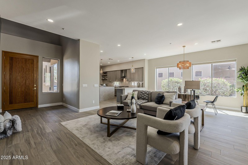 6-web-or-mls-74th St-6