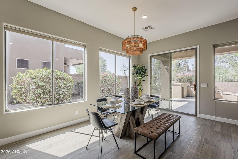 12-web-or-mls-74th St-12