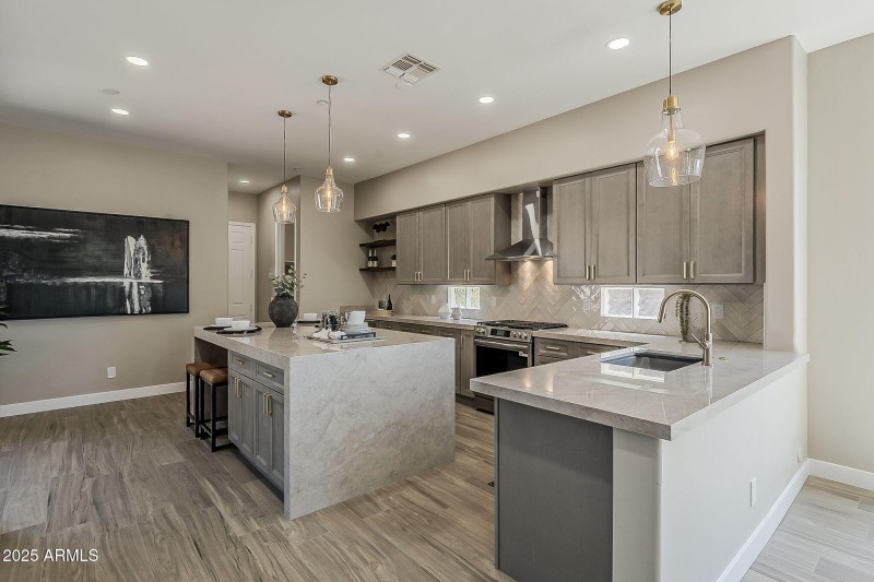 15-web-or-mls-74th St-15