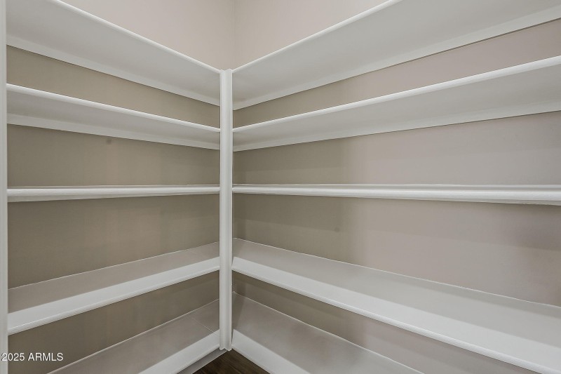 22-web-or-mls-74th St-22