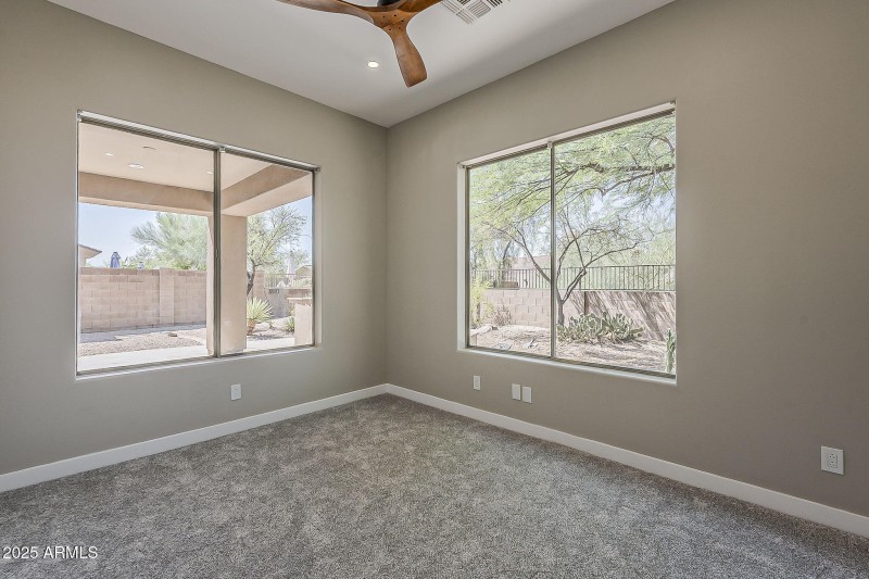 23-web-or-mls-74th St-23