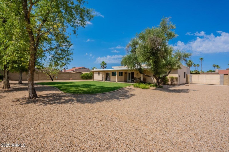 Backyard w/ RV space