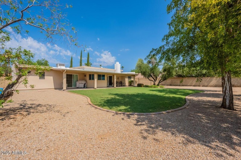 Lots of room for your Family and/or Pets