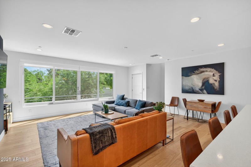 Wall of Windows in Main Living Space