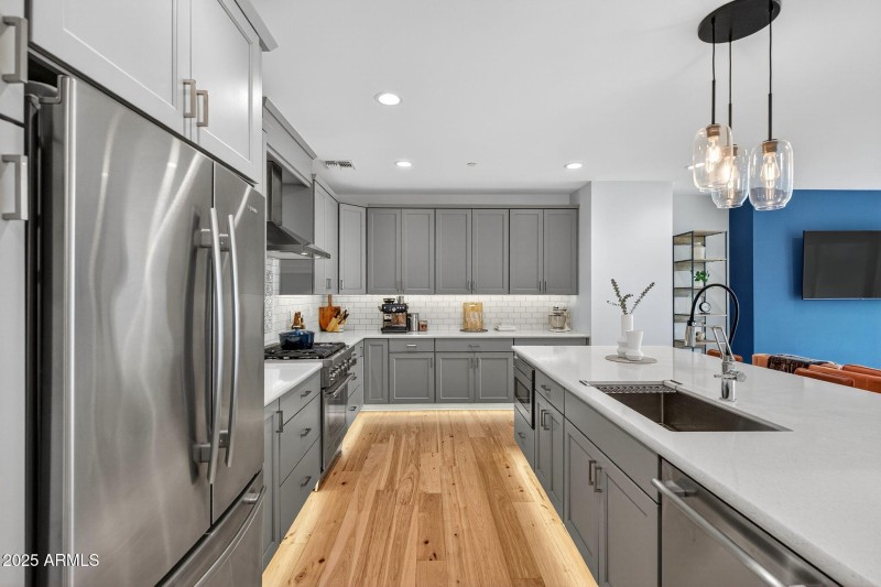 Under Cabinet Lighting & Stone Counters