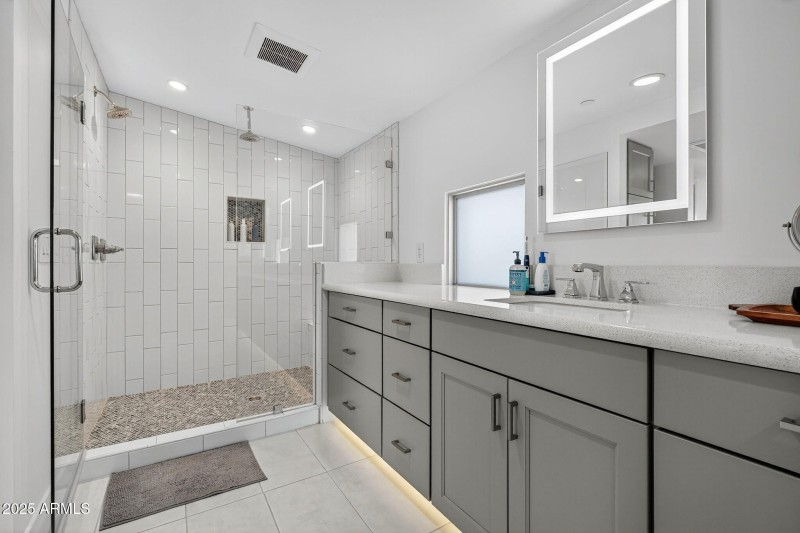 29-web-or-mls-010_A7402523