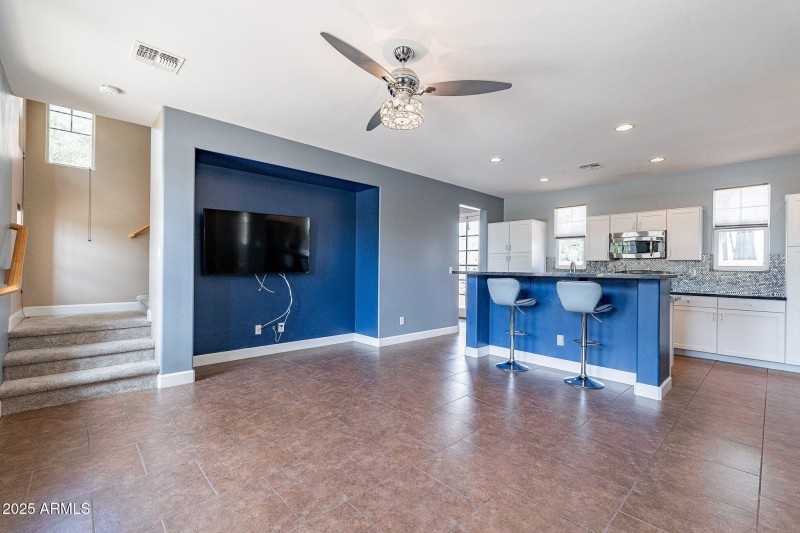 23-web-or-mls-Lakewood-23