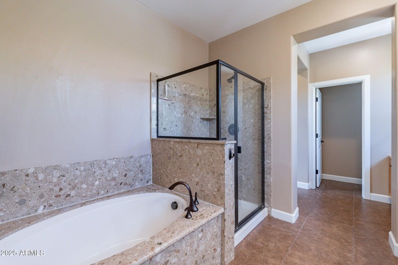 38-web-or-mls-Lakewood-38