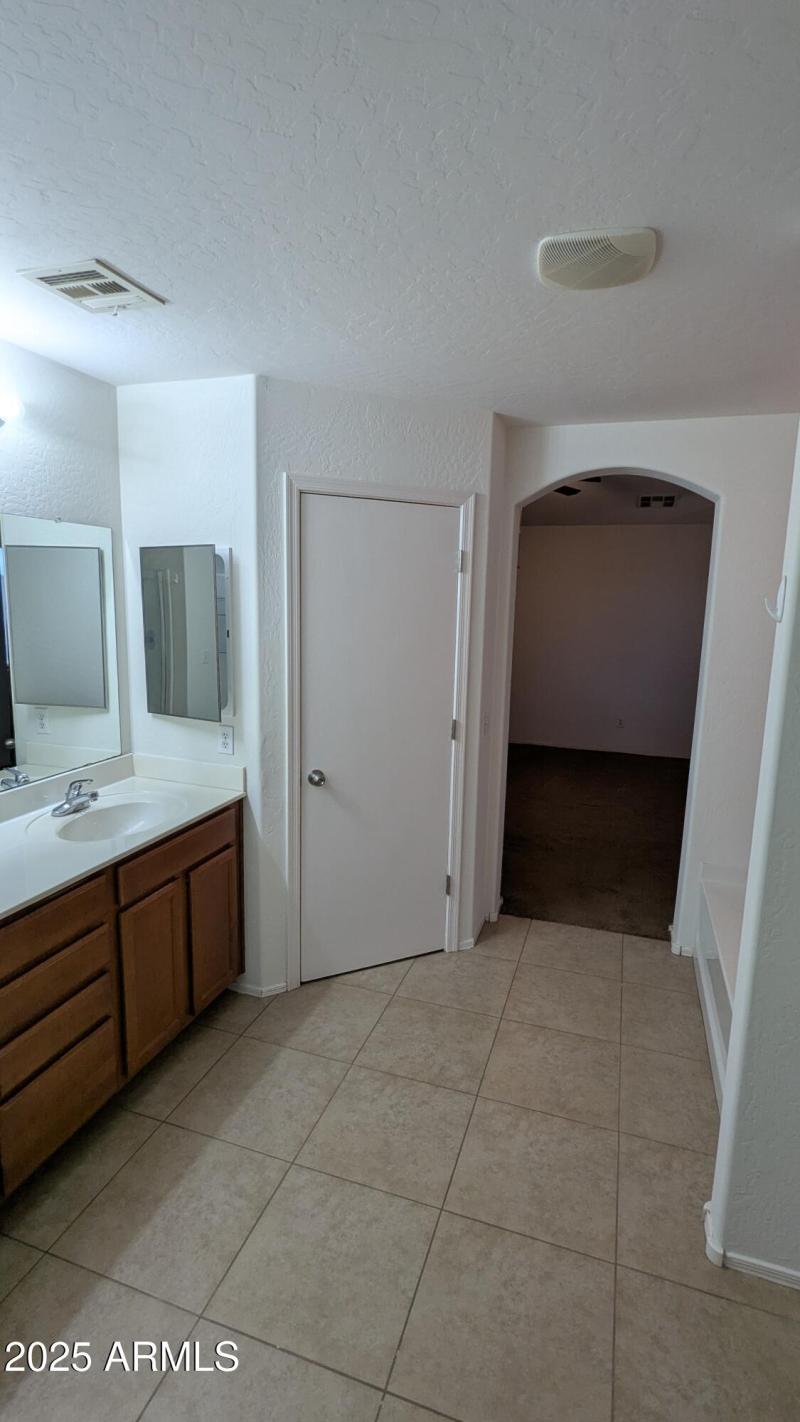 PXL_20250809_171800756