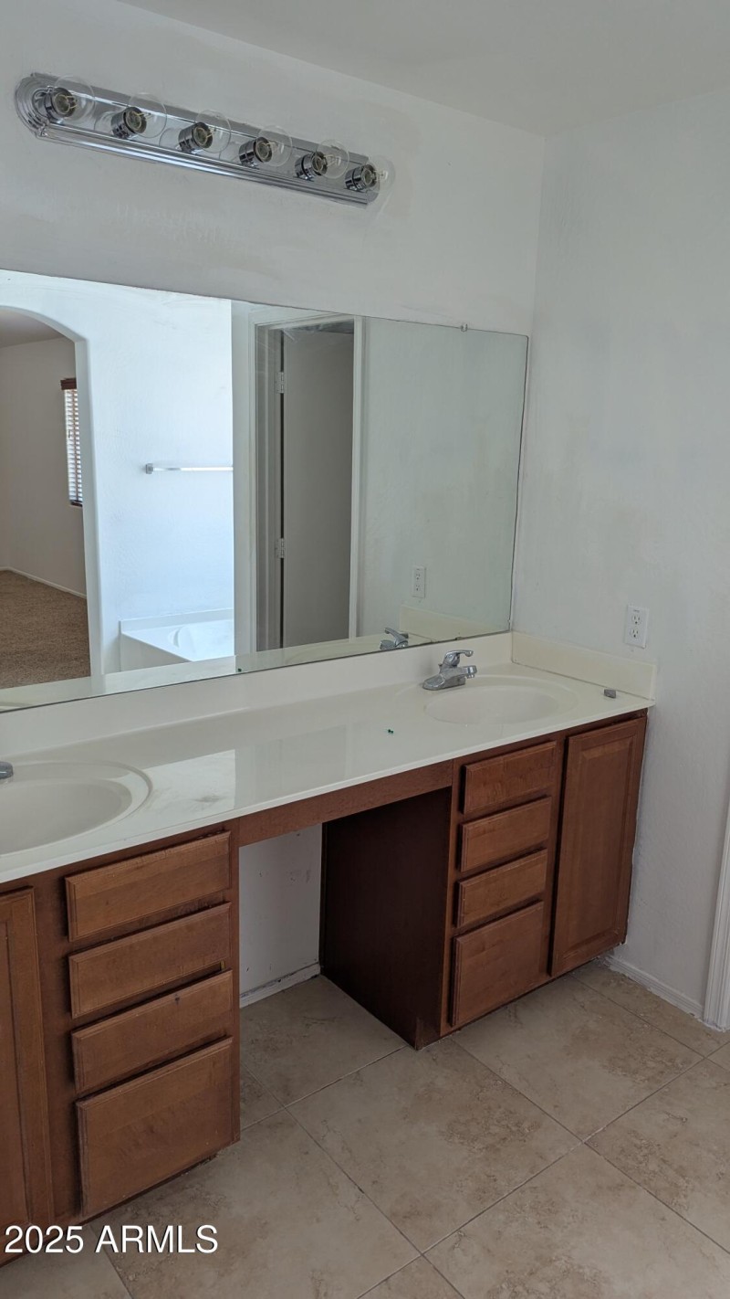 PXL_20250809_175534165