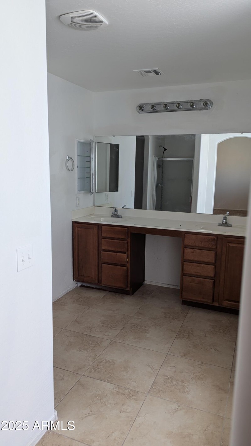 PXL_20250809_175518865