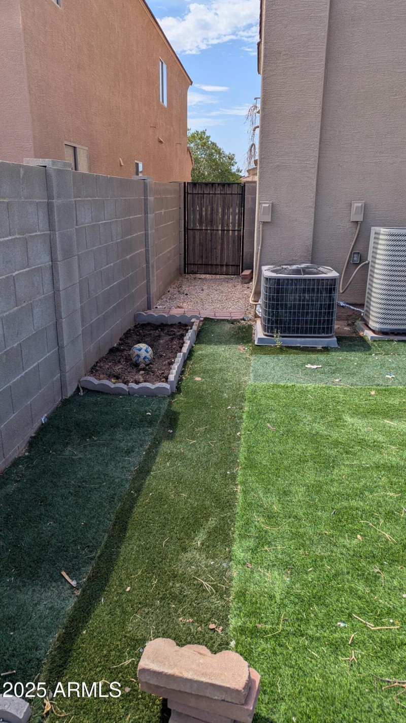 PXL_20250809_174402783