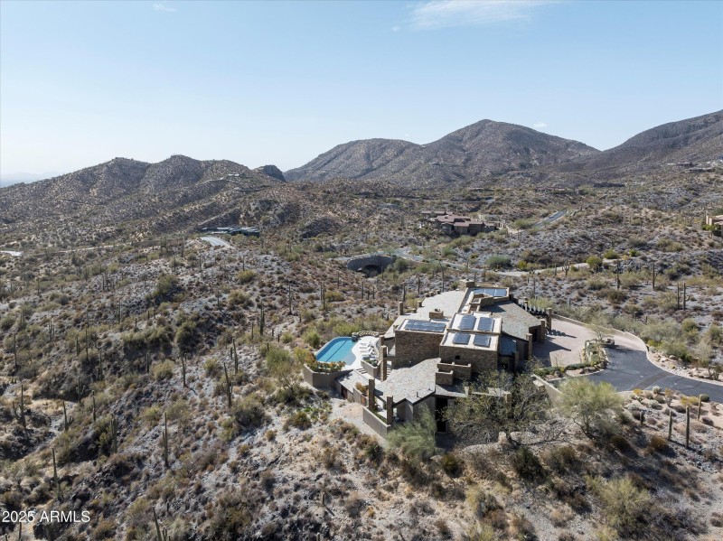 ~15 Acres of Privacy