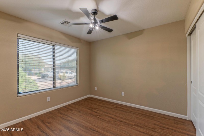 17859 West Eugene Terrace-large-019-013-