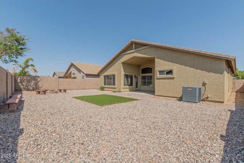 17859 West Eugene Terrace-large-024-022-