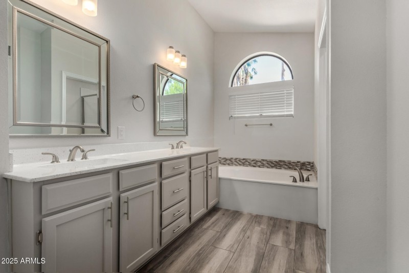 Spa-Inspired Primary Bath