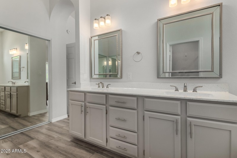 Duel Vanity with Modern Finishes