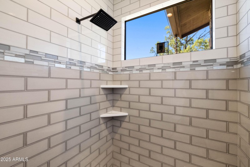 34-Primary Bathroom (3)