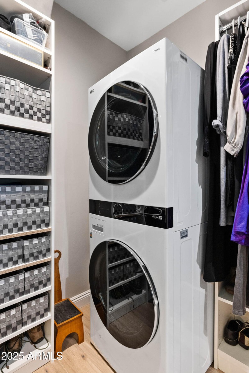 42-Primary Suite 2 Closet