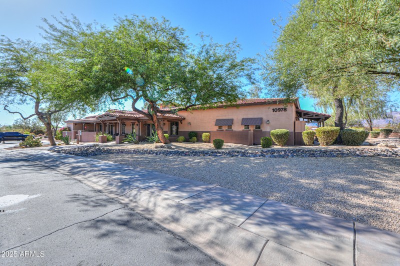 10806 E PERALTA CANYON Dr