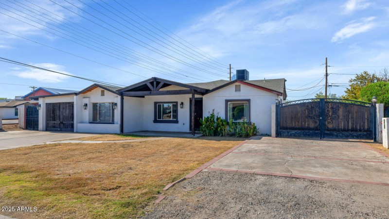 2303 W Marshall Ave-large-003-005-2303 W