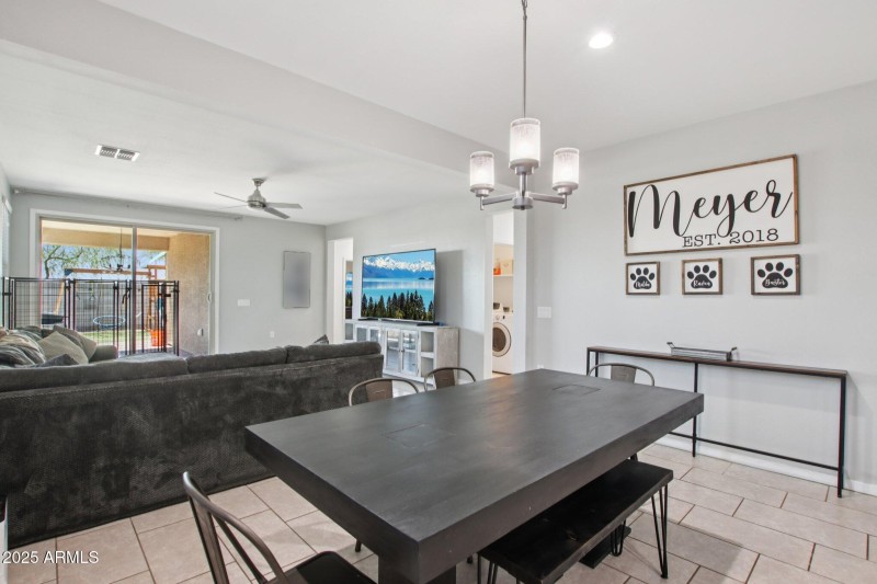 14-web-or-mls-W Tenia Trail-S2108-012