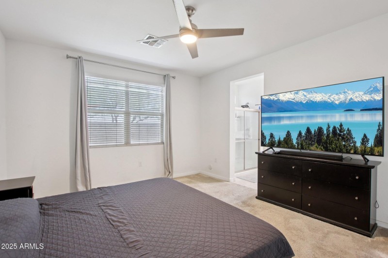 33-web-or-mls-W Tenia Trail-S2108-031