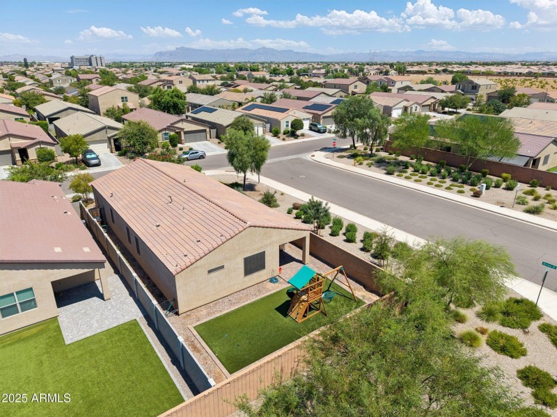 53-web-or-mls-W Tenia Trail-S2108-051