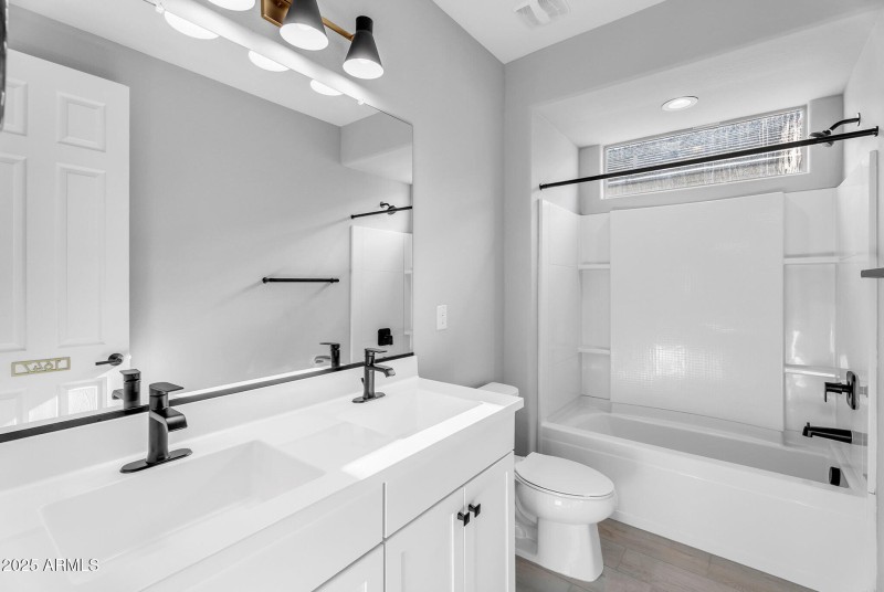 024_61-web-or-mls-coles-50_732