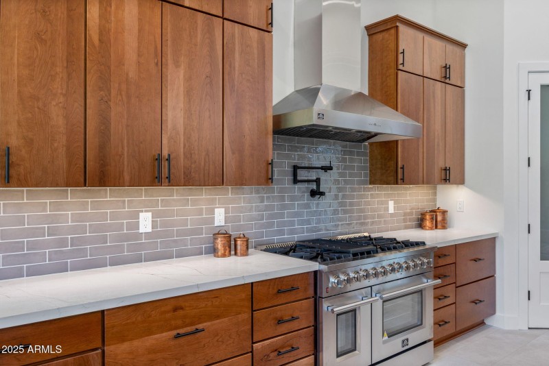 Beautiful counter space