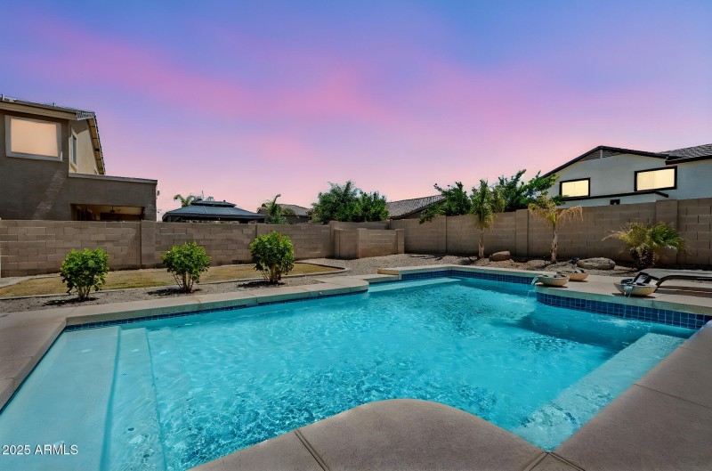 1-web-or-mls-Sylvan-53 day to dusk