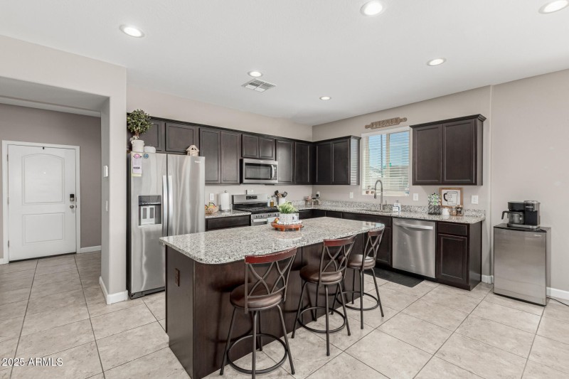 8140b1b4141370b8c4a31d94427b1657