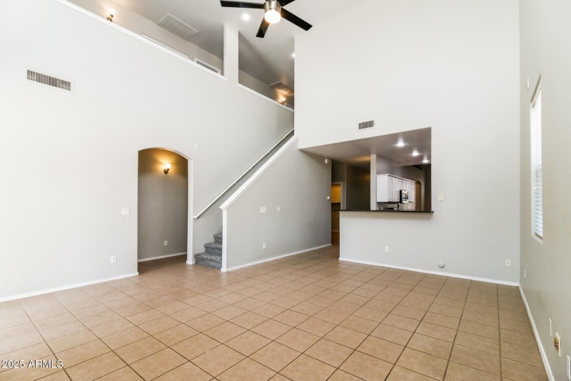 005-photo-living-room-14731708