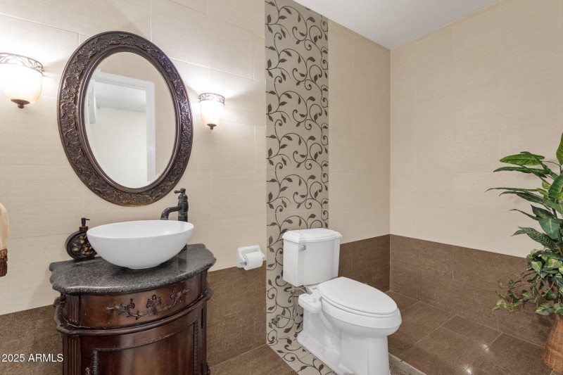 22-web-or-mls-735-e-geronimo-st