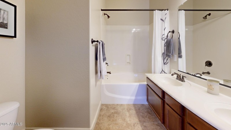 8359-E-Ingram-Cir-Bathroom 1