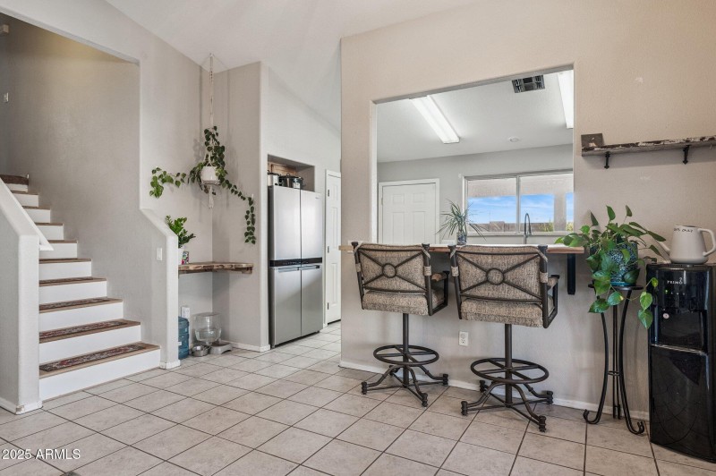 10-web-or-mls-1136-e-avenida-isabella