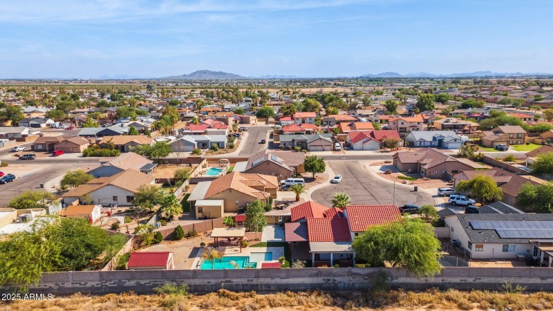 34-web-or-mls-1136-e-avenida-isabella