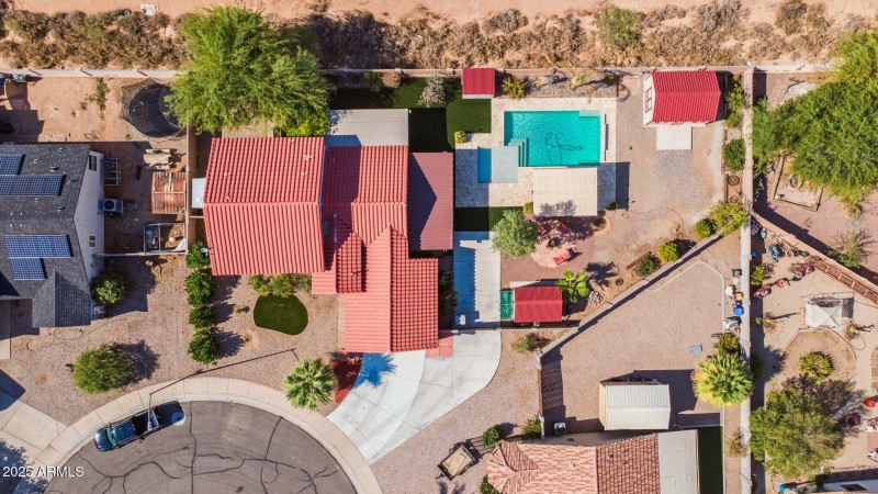 35-web-or-mls-1136-e-avenida-isabella