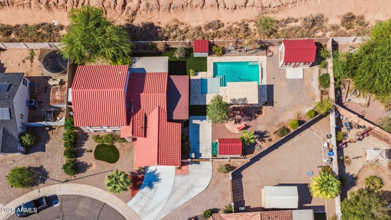 36-web-or-mls-1136-e-avenida-isabella